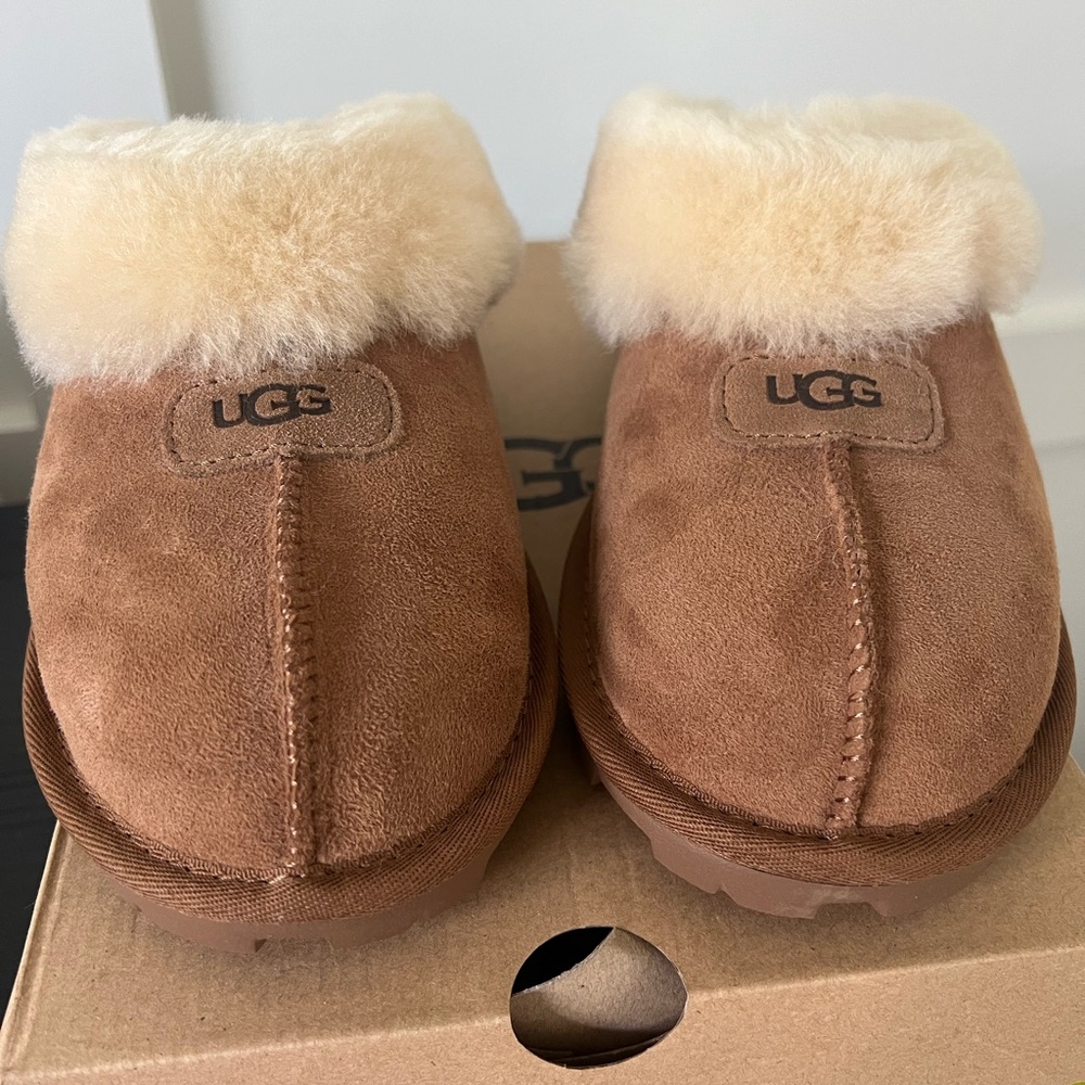UGG BNWT Coquette Tan Slippers with Cream Lining Size 7
